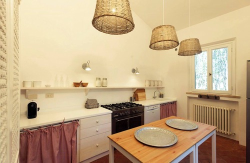 Capalbio House | Cottage with views of Lake Burano