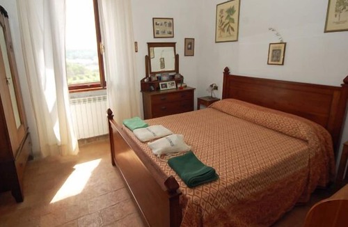 Magliano in Toscana House | country house with pool and superb views of the vineyards