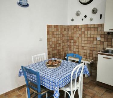 Montasola Apartment | Country house in Sabina