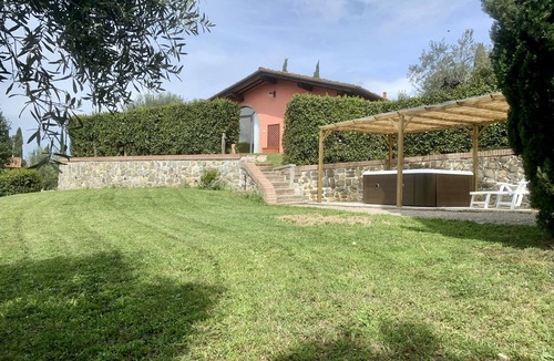 Cerreto Guidi Villa | Country House