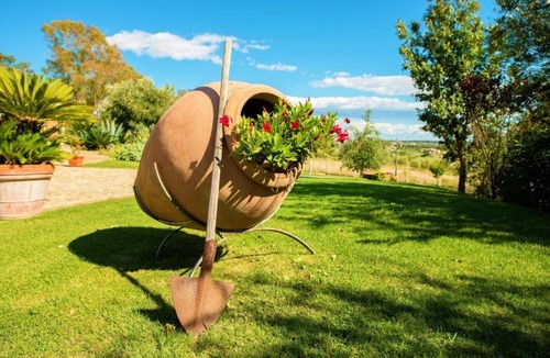Cerveteri Villa | Country villa surrounded by greenery, just a few minutes' drive from the beach.