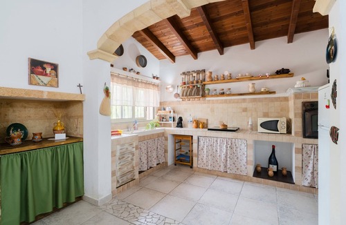 Parati House | Countryside Villa 'Maison D'Artemisia' with Private Garden and Air Conditioning