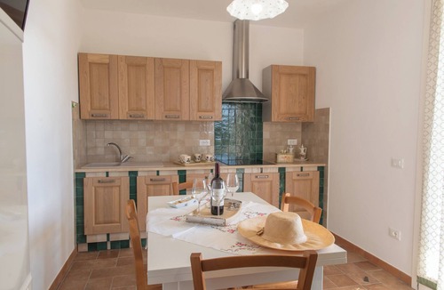 Piombino Apartment | Cozy Apartment nestled in the countryside but strategically located