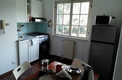 Quartiere XXIX Ponte Mammolo Apartment | Cozy apartment surrounded by greenery and tranquility