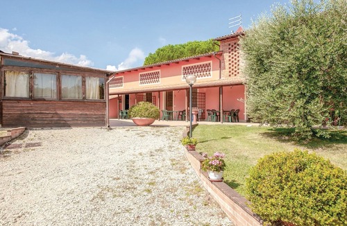 Orentano House | Cozy home in Orentano PI with WiFi