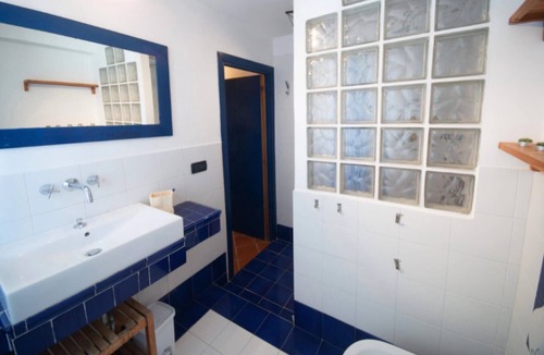 Aurelio Apartment | Cozy penthouse with lovely terrace.