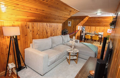 Eldoret Apartment | Cozy Rustic Penthouse 1 bedroom in charming Eldoret