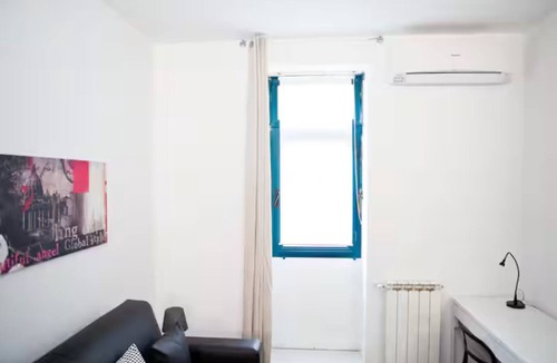 Gianicolense Apartment | Cozy Trastevere Apartment - Great Location, Fast Wi-Fi & A/C