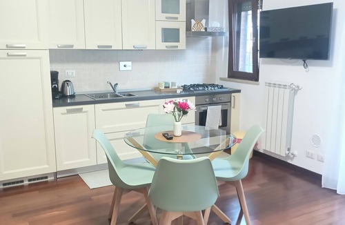 Frattocchie Apartment | Cristine's House - Elegant Holiday Home between Rome and Castelli Romani