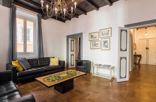 Rione IV Campo Marzio Apartment | Cross Palace apt. 4 - 3 rooms/P.zza di Spagna