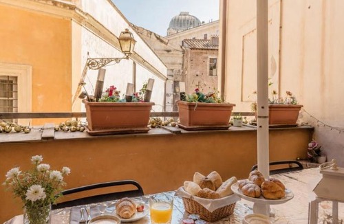 Rione XI Sant'Angelo Apartment | Cuore di Roma con Terrazza Privata a Piazza Venezia