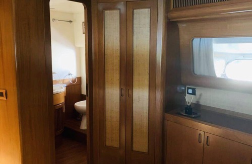 Fiumicino Bed & Breakfast | Davidon Yacht