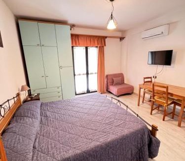 Frosinone Apartment | Delizioso VINTAGE CON TERRAZO
