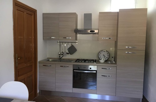 Gallina Apartment | Depandance in villa 700 meters from the sea