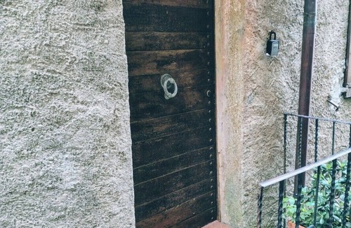 Isola del Giglio Apartment | Detached House In The Castle Isola Del Giglio
