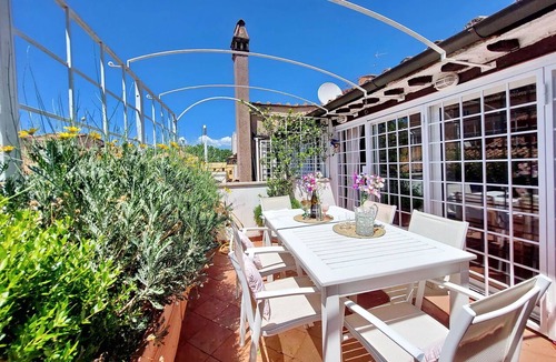 Rione V Ponte Apartment | Di Panico, Navona Duplex With Terrace By Halldis