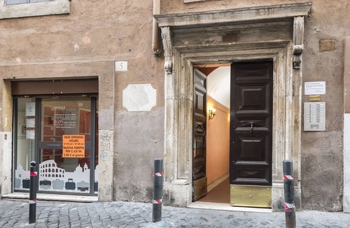 Rione IX Pigna Apartment | Diana in Pantheon apartment