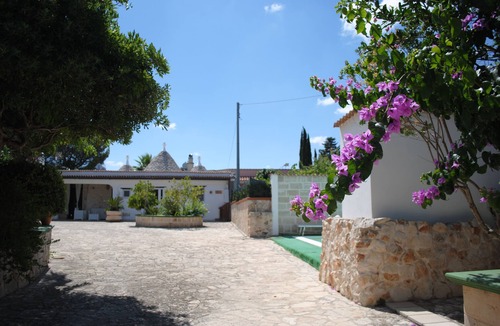 San Vito dei Normanni Villa | Dimora Dolce Trullo: Your Corner of Paradise in Puglia!