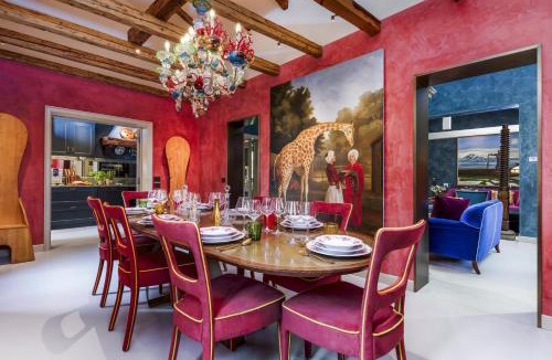 Dorsoduro Apartment | Dimora Orlando A breathtaking Venetian Retreat with Private Courtyard