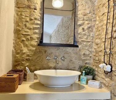 Serracapriola House | Dimora Ventura, Intra Alborgodiffuso, con pavimento originale del 1300