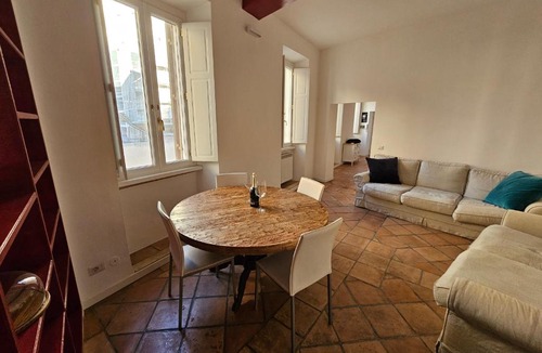 Rione II Trevi Apartment | Domus Imperialis Trevi Fontis