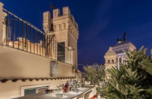 Rome City Centre Apartment | Domus Maxima AraCoeli Penthouse Piazza Venezia