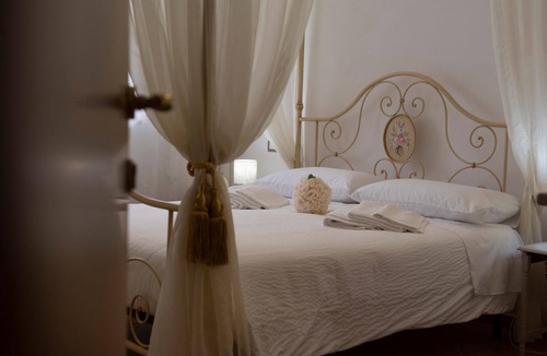 Marta House | Double Room with Pool View