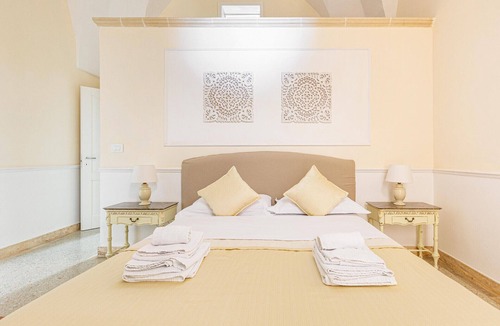 Lecce Bed & Breakfast | Double Room with Star Vault (Breakfast incl.) at Dimora Le Tre Muse Guesthouse