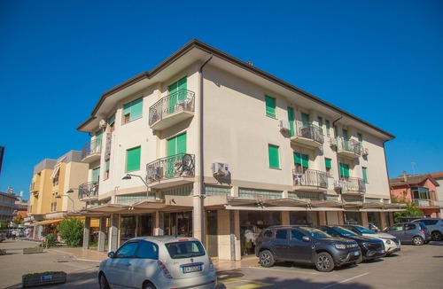 Eraclea Mare Apartment | Downtown flat 250mt from the beach