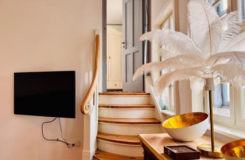 Bitterfeld Apartment | Eiszeit