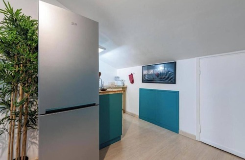 Rione II Trevi Apartment | Elegant 17th-Century Apartment in the Heart of Rome