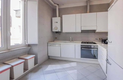 Rione XVI Ludovisi Apartment | Elegant and Spacious Apartment Near Via Veneto