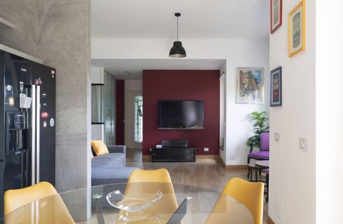 Aurelio Apartment | Elegant apartment ideal for families, couples, or travelers seeking comfort and style. Contemporary furnishings blend seamlessly with the tranquility of the surrounding greenery. The apartment comprises a spacious and bright living room, two bedrooms, a