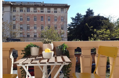 Monteverde Nuovo Apartment | Elegant apartment in the heart of Rome.