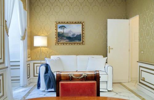 Rione III Colonna Apartment | Elegant apartment nearby Trevi Fountain