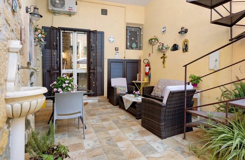 Agrigento Apartment | Elegant 'Dépendance Del Barone' Apartment with Private Garden, Wi-Fi & Air Conditioning