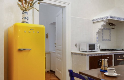 Citta Nuova-Barriera Nuova-San Vito-Citta Vecchia Apartment | Elegant Historic Apartment in Trieste City Centre