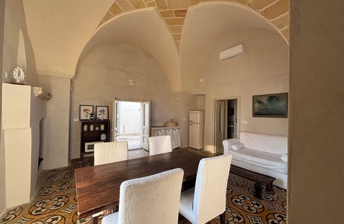 Copertino Apartment | Elegant home in the historic center of Copertino