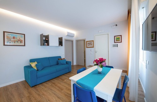 Castellammare di Stabia Apartment | ELEGANT APARTMENT NEAR THE SEA