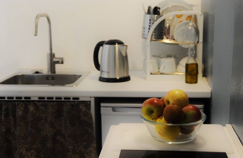 Citta della Pieve Apartment | Elegant self-catering studio with a private garden in a charming historic town