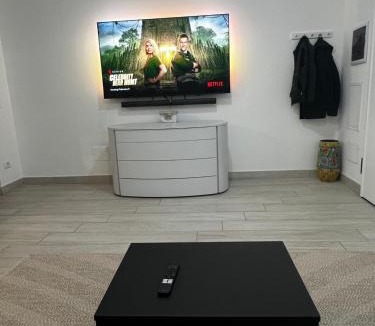 Suburbio VII Portuense Apartment | Elegant & Spacious 2BR 2BA Unit with Private Patio