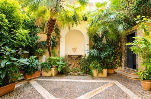 Rione III Colonna Apartment | Elegantis Campo Marzio Penthouse With Terrace - Elegance near Spanish Steps Trevi and Pantheon