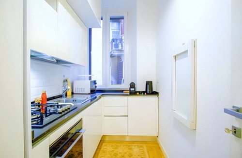 Sallustiano House | Elegantis.it Milos Suite Apartment - Your Chic Retreat in Central Rome