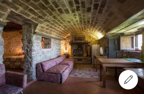 Montecatini Val di Cecina Apartment | Elettra Flower