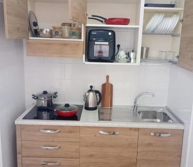 Fondi Cabin | Enjoy Riviera