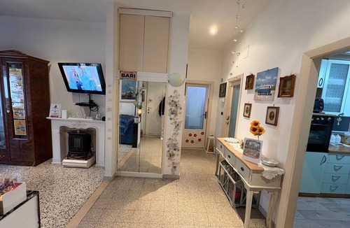 Municipio 2 Apartment | Entire Apartment complete with everything. Air conditioning, heating, wifi.