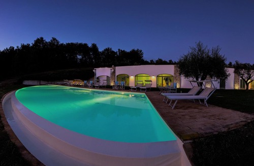Vagli Villa | Estate in the heart of Umbria. Villa with 6 rooms, infinity pool and SPA