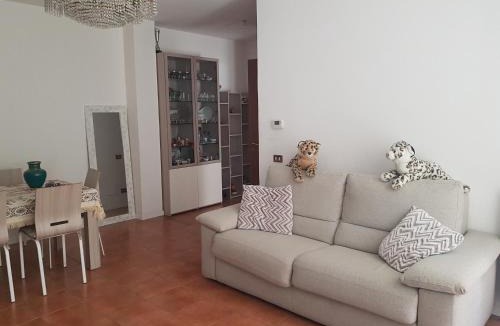 Torrino Apartment | EUR Charme Apt&GARDEN
