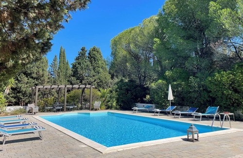 Martina Franca Villa | Excl Five Acres Villa, Trulli & Gorgeous 12x6 Pool - AC -WiFi - Valle d'Itria