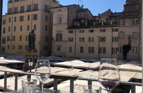 Rione VI Parione Apartment | Exclusive 3BR with View over Campo de Fiori IREX Apartment